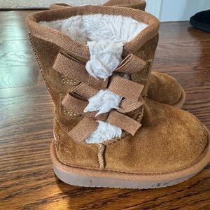 Koolaburra by Ugg Tan Kids Boots with Cream Lining